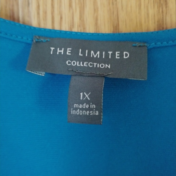 Limited Collection top NWOT never worn. - Picture 3 of 7